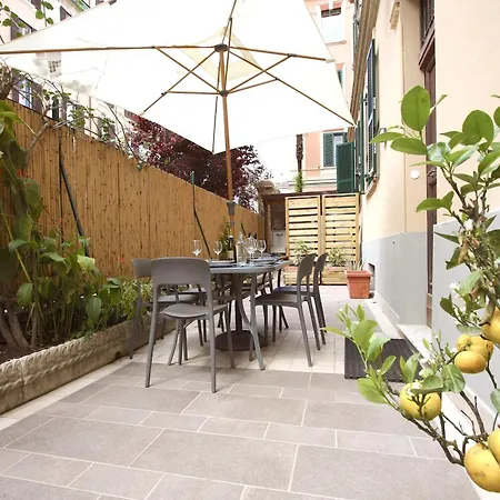 Apartment Sofia's Vatican Garden